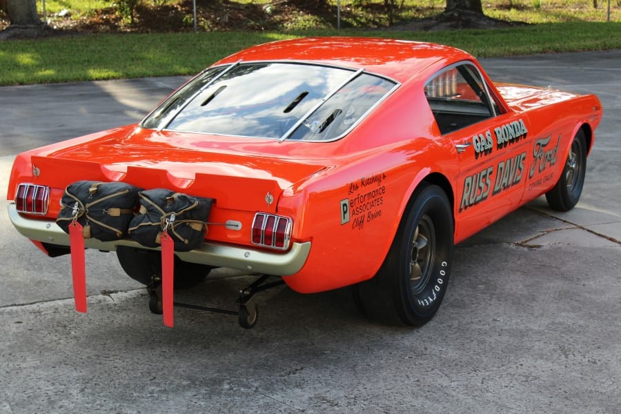 Drag car